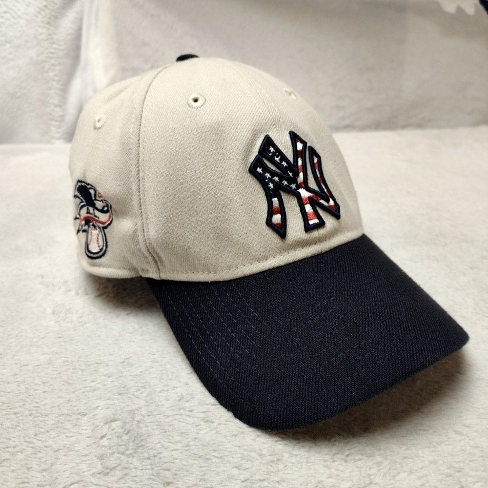 New York Yankees Hat Cap Fitted Mens Large XL Beige‎ MLB Baseball New Era Flag